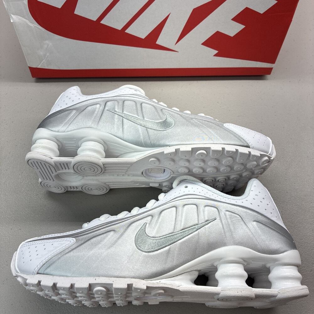 Nike Shox R4 'White Metallic Silver' 2025 (GS) Sneakers CW2626-101 Sz 5.5 Y